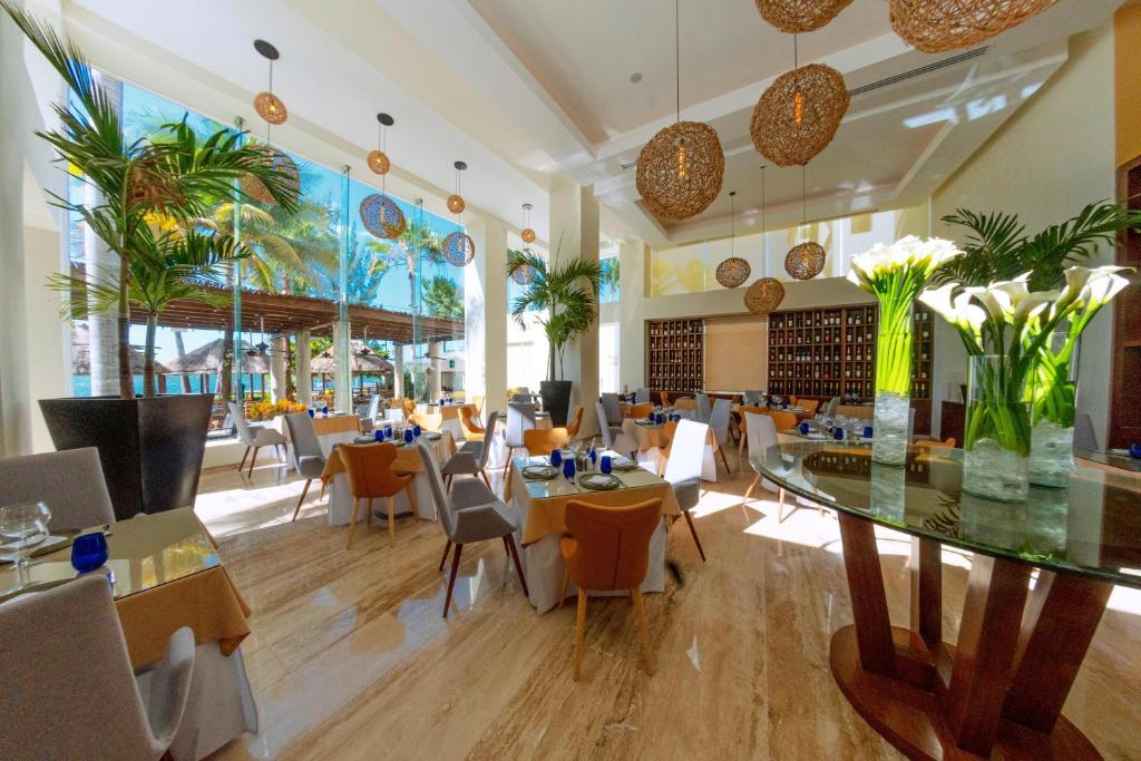 Restaurace v ubytování The Sens Cancun by Oasis - All Inclusive
