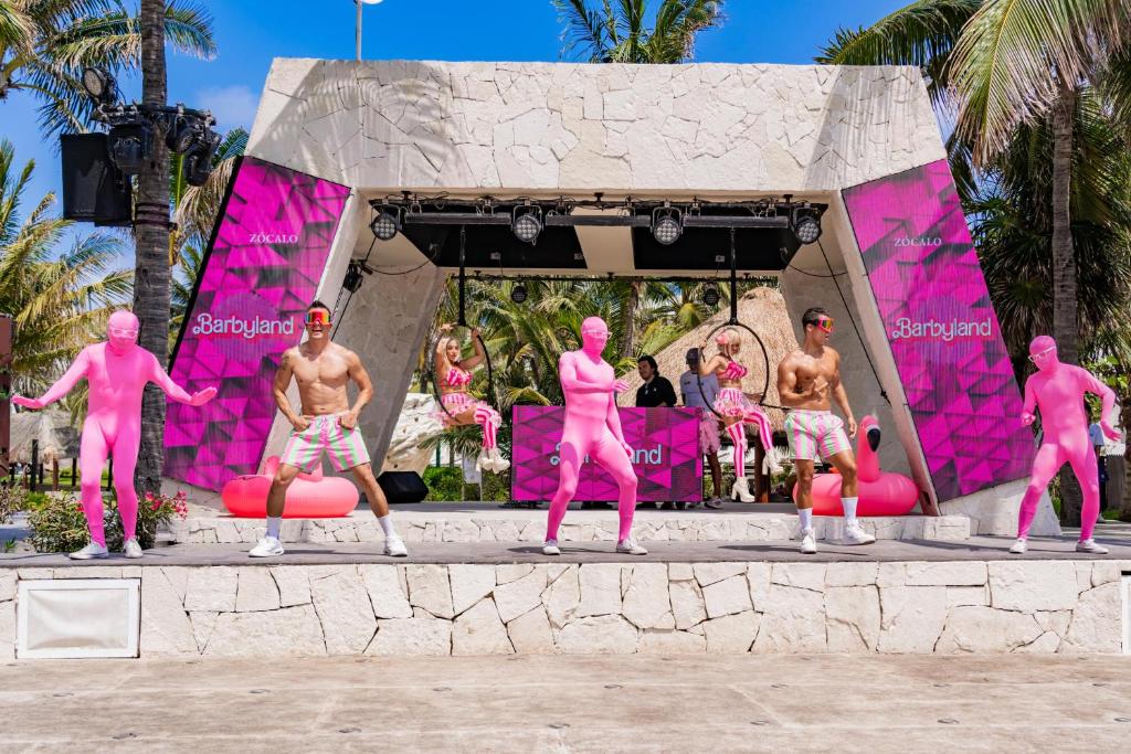 Hosté ubytování The Pyramid Cancun by Oasis - All Inclusive