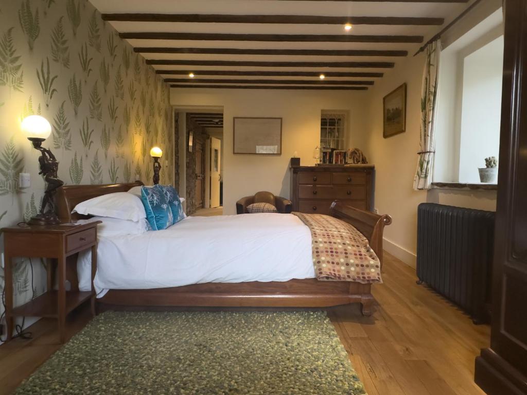 Low Mill Guesthouse - Deluxe King Suite