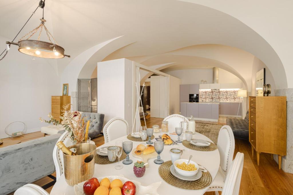 Almaria - Da Corte Apartments | Chiado - 阁楼豪华大