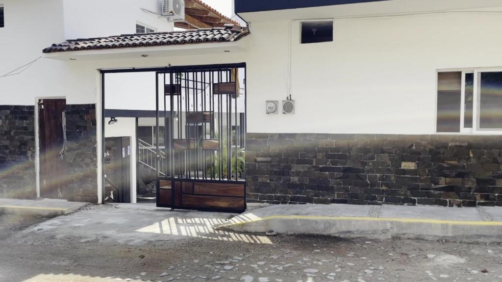 Budova, kde se prázdninový dům nachází