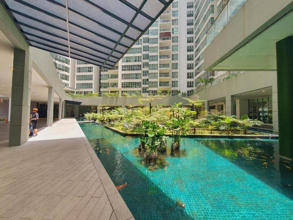 Bazén v ubytování Stay at Regalia KLCC View Sky Pool nebo v jeho okolí