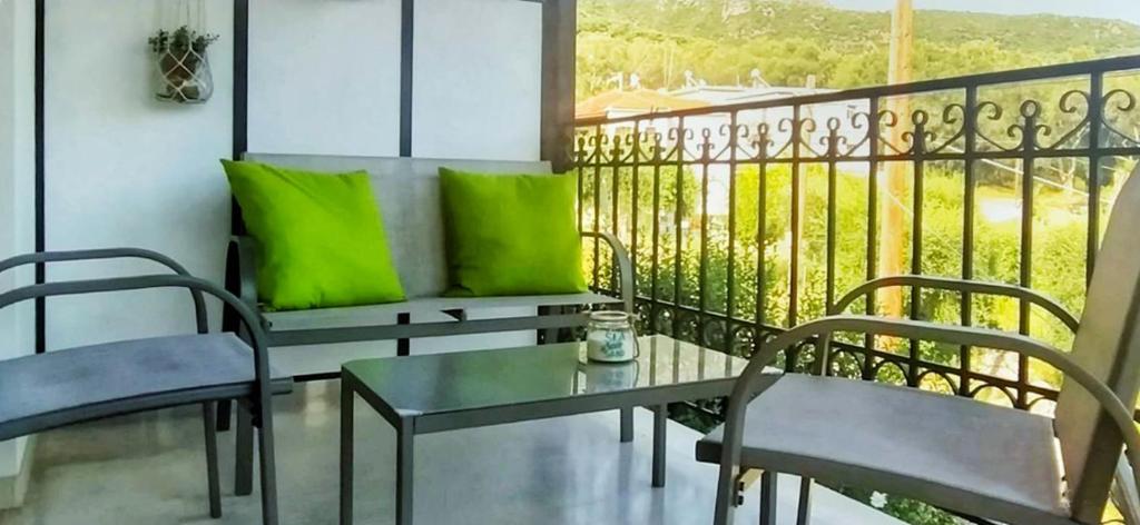 A balcony or terrace at OUTParga Apartment 3