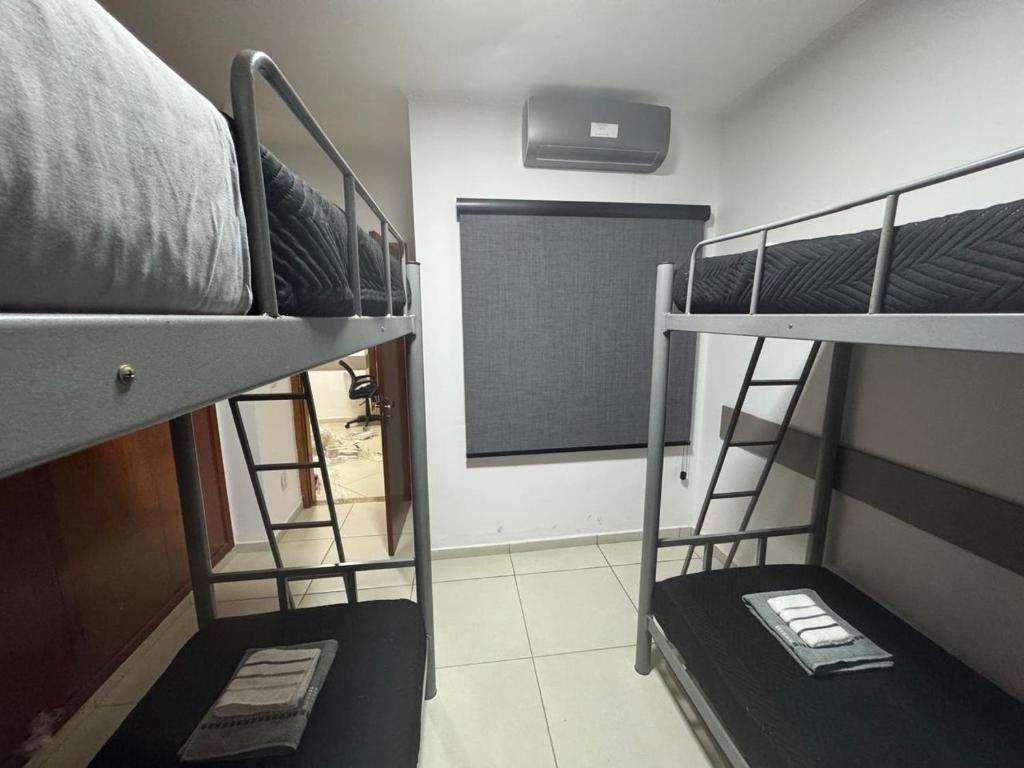 Μια τηλεόραση ή/και κέντρο ψυχαγωγίας στο Network Inn
