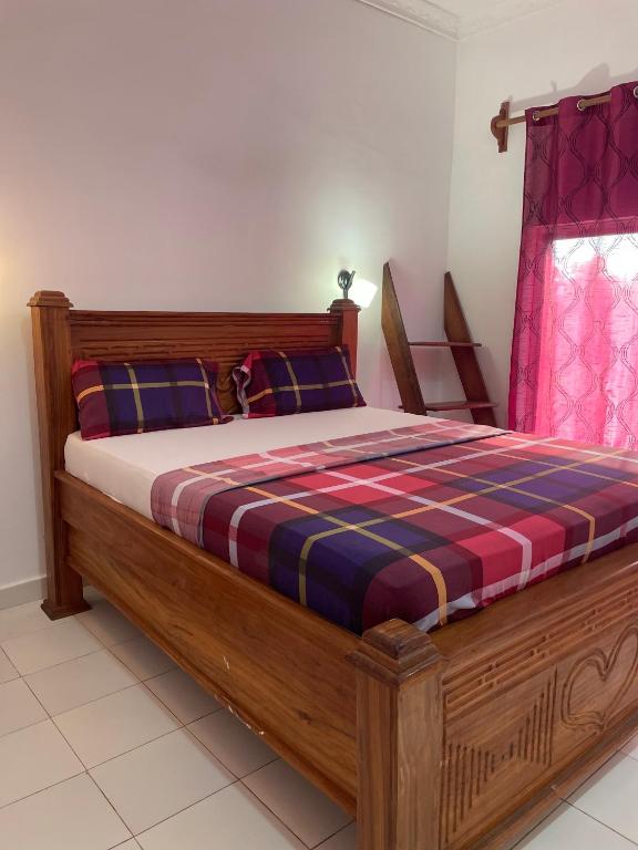Postel nebo postele na pokoji v ubytování pole inn villa
