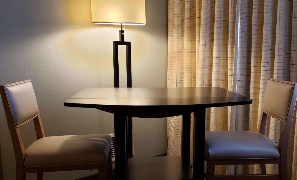 Coast Kamloops Hotel & Conference Centre - Resim 15