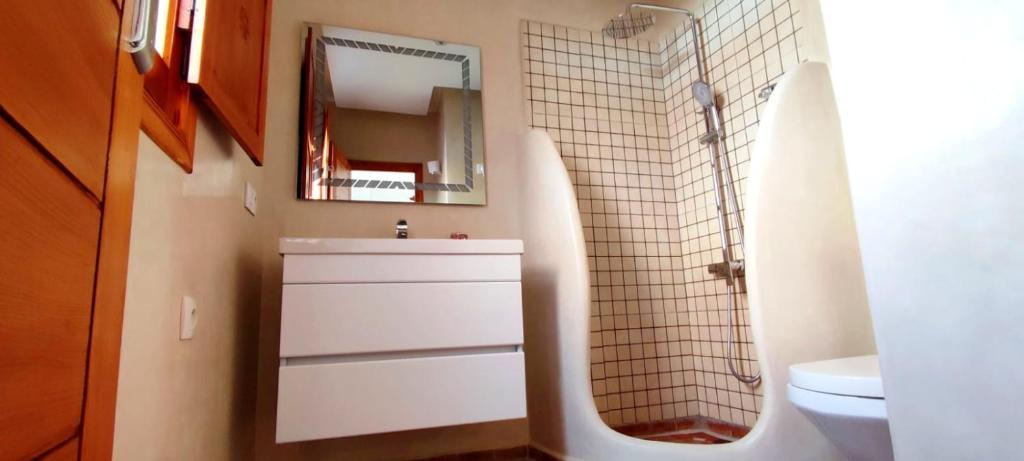 Ein Badezimmer in der Unterkunft Dar terrae plus
