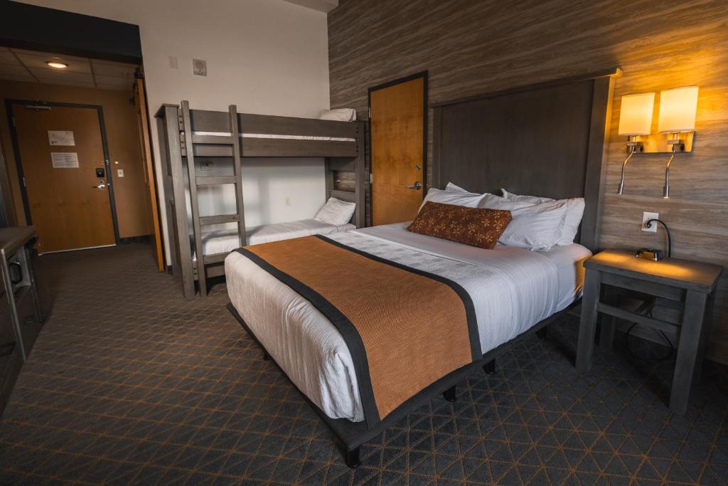 Pier B Resort - 