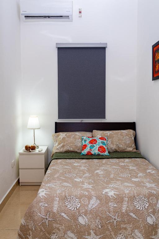 Abalone Private Residence - Single Room With Bathroom