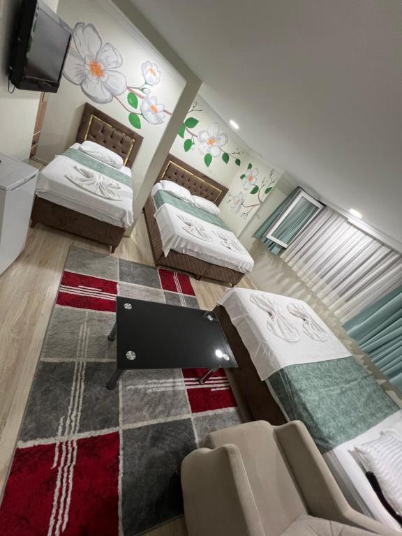 Postel nebo postele na pokoji v ubytování Sultanahmet blue yacht house