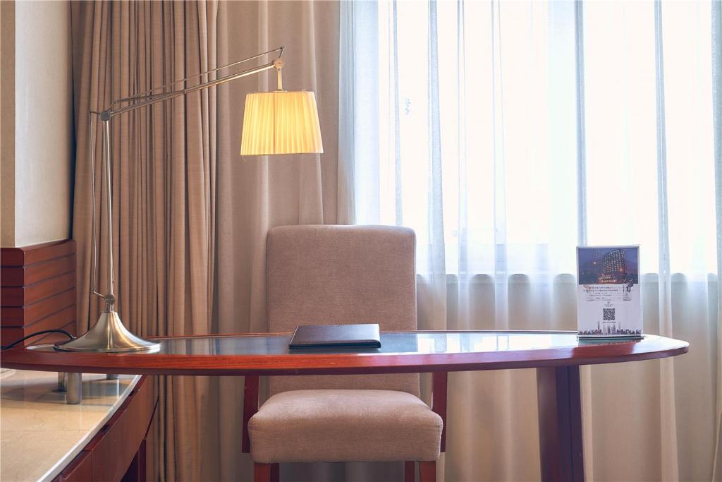 Parkview Hotel - Superior King Room