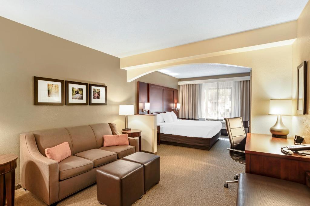 Comfort Suites State College near Penn State - Steps Away from PSU! photo