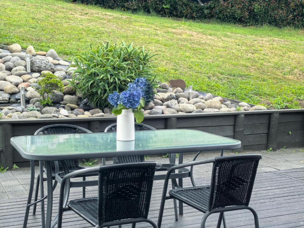 Rotorua Family Retreat Hamurana 10000sqm Lawn - Resim 3