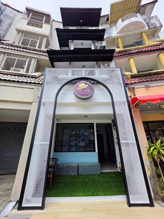 Phunaya Phuket Oldtown Hotel