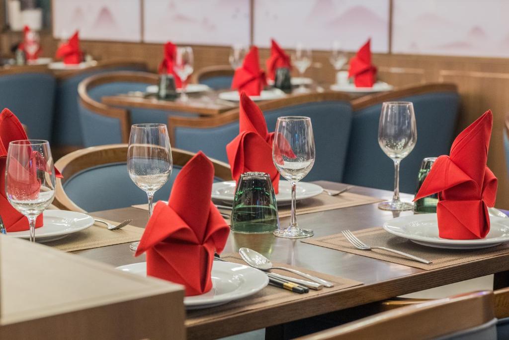 Hotel Clover Patong Phuket - SHA Plus - Resim 6