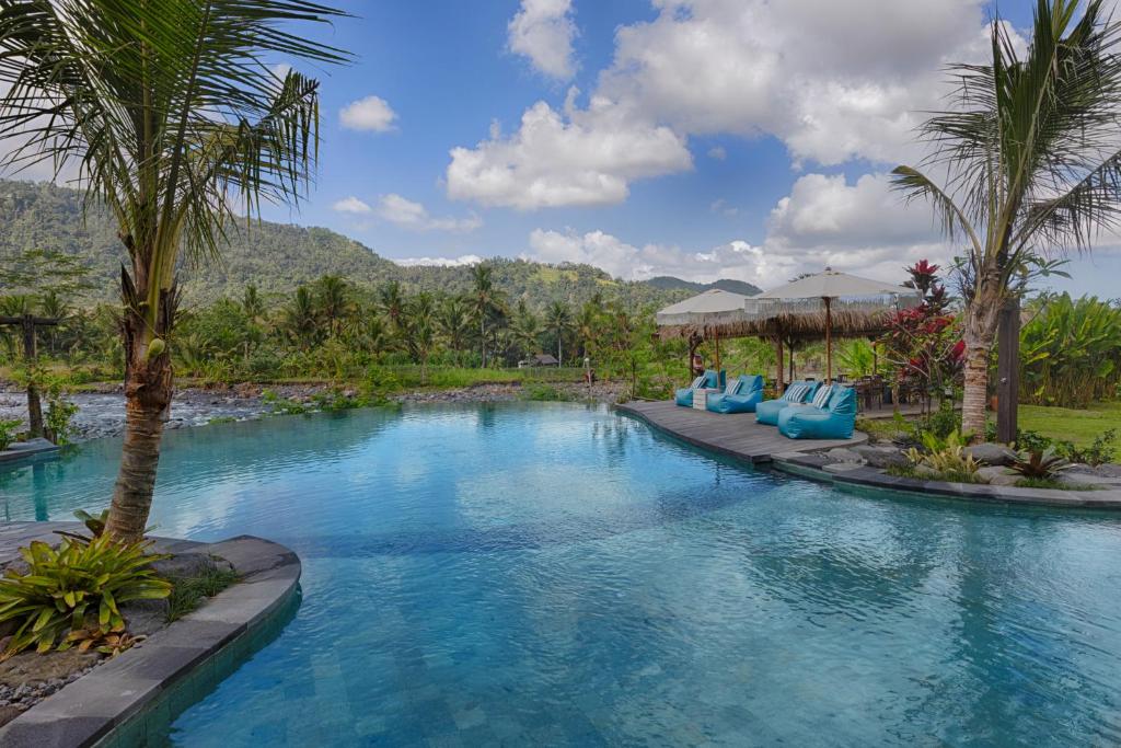 Bazén v ubytování Natya River Sidemen nebo v jeho okolí