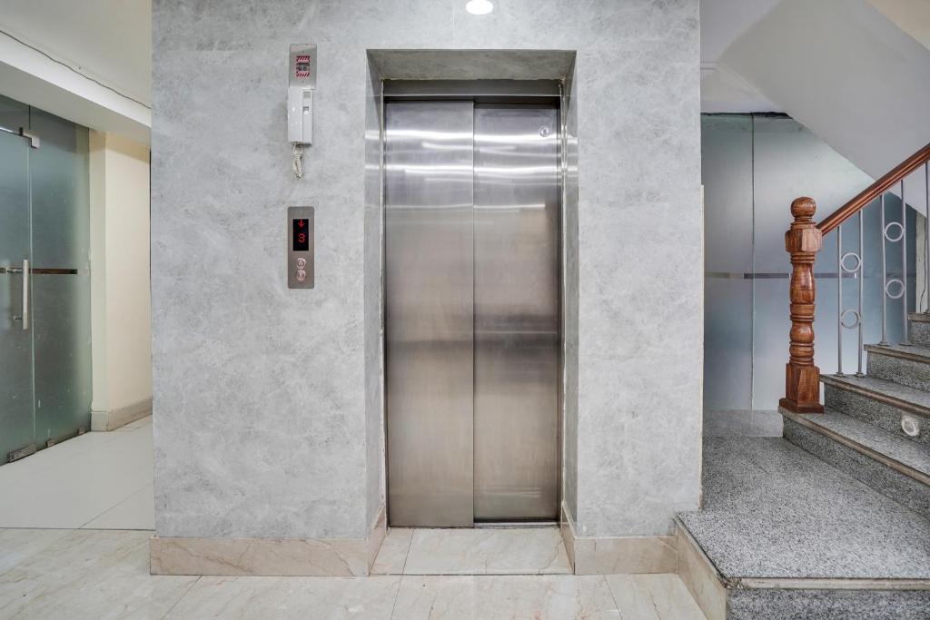 Fotografie z fotogalerie ubytování Super Townhouse Sector 63 A Noida v destinaci Noida
