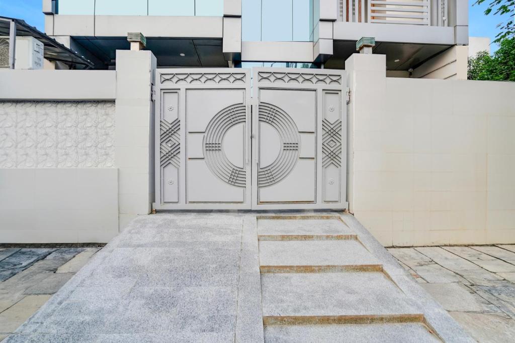 Fotografie z fotogalerie ubytování Super Townhouse Sector 63 A Noida v destinaci Noida