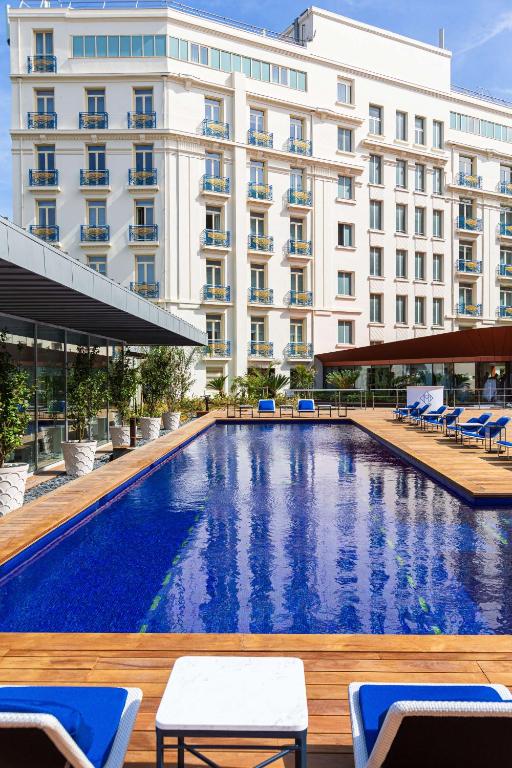 Bazén v ubytování Hôtel Martinez, in The Unbound Collection by Hyatt nebo v jeho okolí