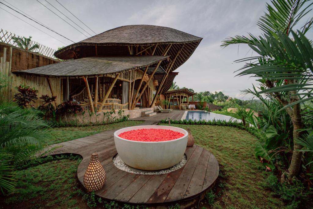 فضای داخلی CR Tris Casa De Bambú - Bamboo House Bali در بالی - تصویر ۳