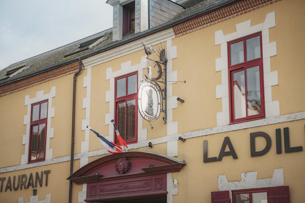 Fotografie z fotogalerie ubytování Logis Hotel La Diligence v destinaci La Ferté-Saint-Cyr