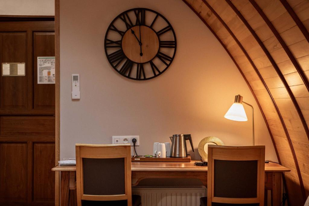Fotografie z fotogalerie ubytování Logis Hotel La Diligence v destinaci La Ferté-Saint-Cyr