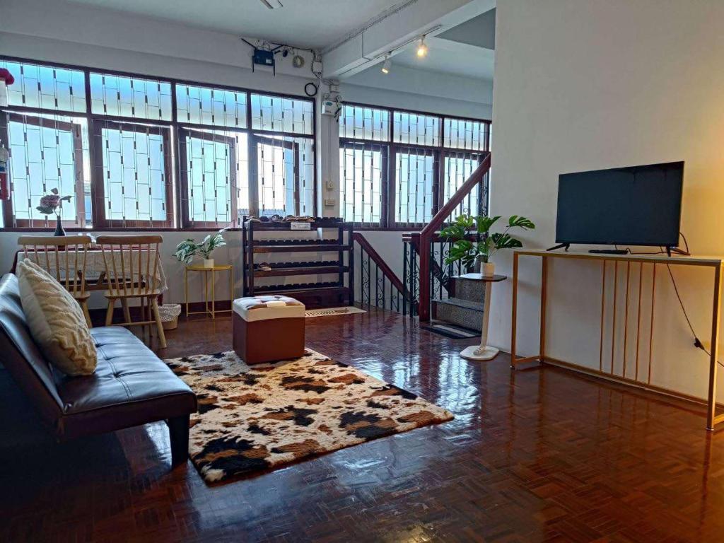 Et tv og/eller underholdning på Bestiehome Women Only