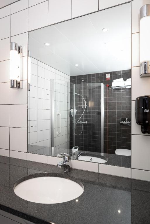 Pingvinhotellet UNN Tromsø - Resim 18