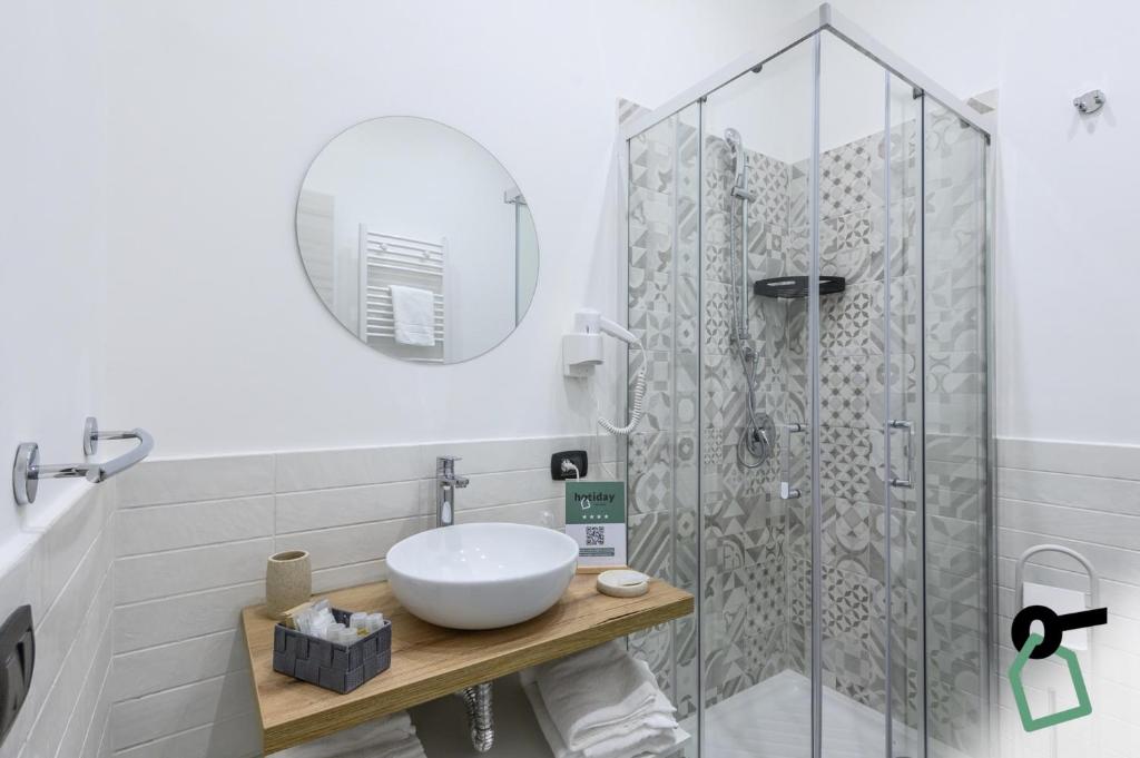 HOTIDAY Room Collection - Napoli Centro Storico - Resim 42