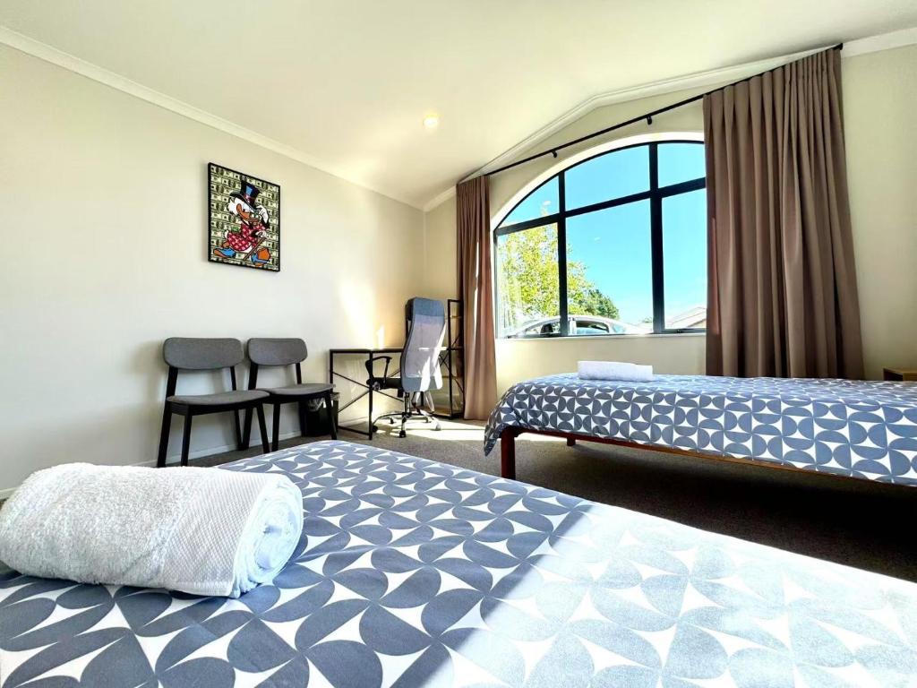 Spacious Comfty 4 BDMs House in Rototuna - Resim 10