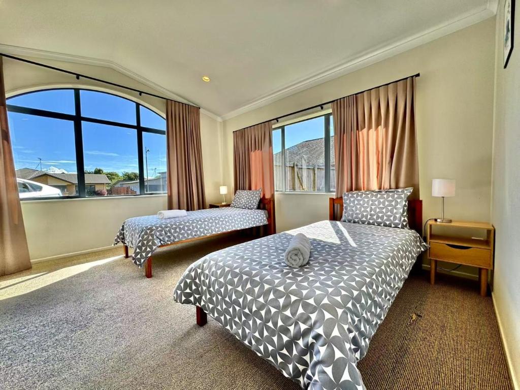 Spacious Comfty 4 BDMs House in Rototuna - Resim 15