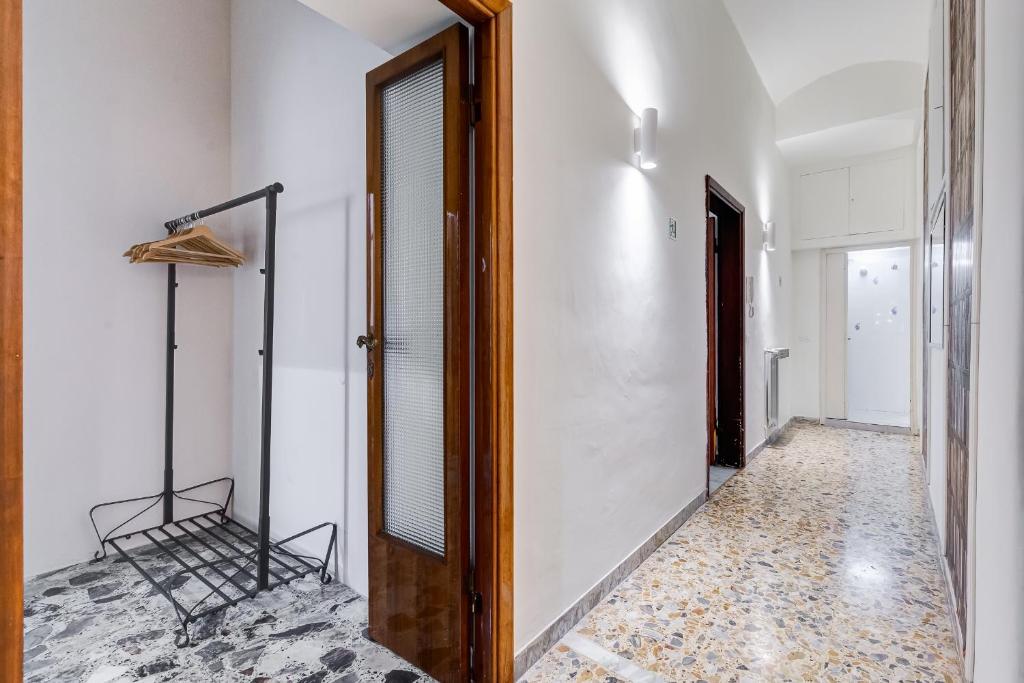 Posteľ alebo postele v izbe v ubytovaní VIVILO COLLECTION - San Vito View Apartment - 3 BDR 2 BATHS