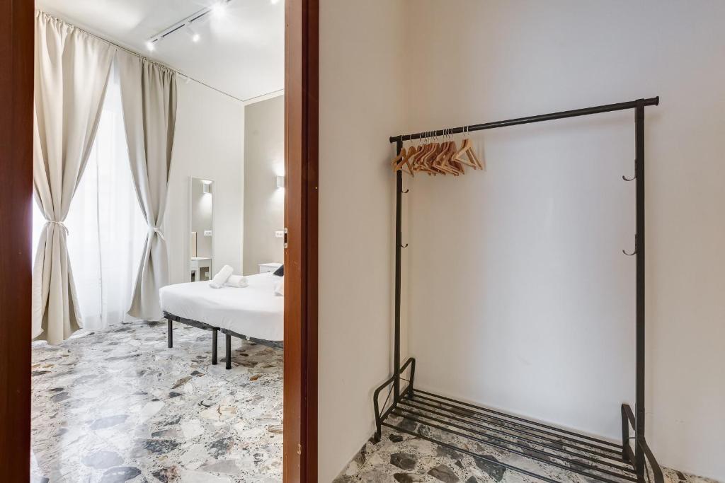 Posteľ alebo postele v izbe v ubytovaní VIVILO COLLECTION - San Vito View Apartment - 3 BDR 2 BATHS