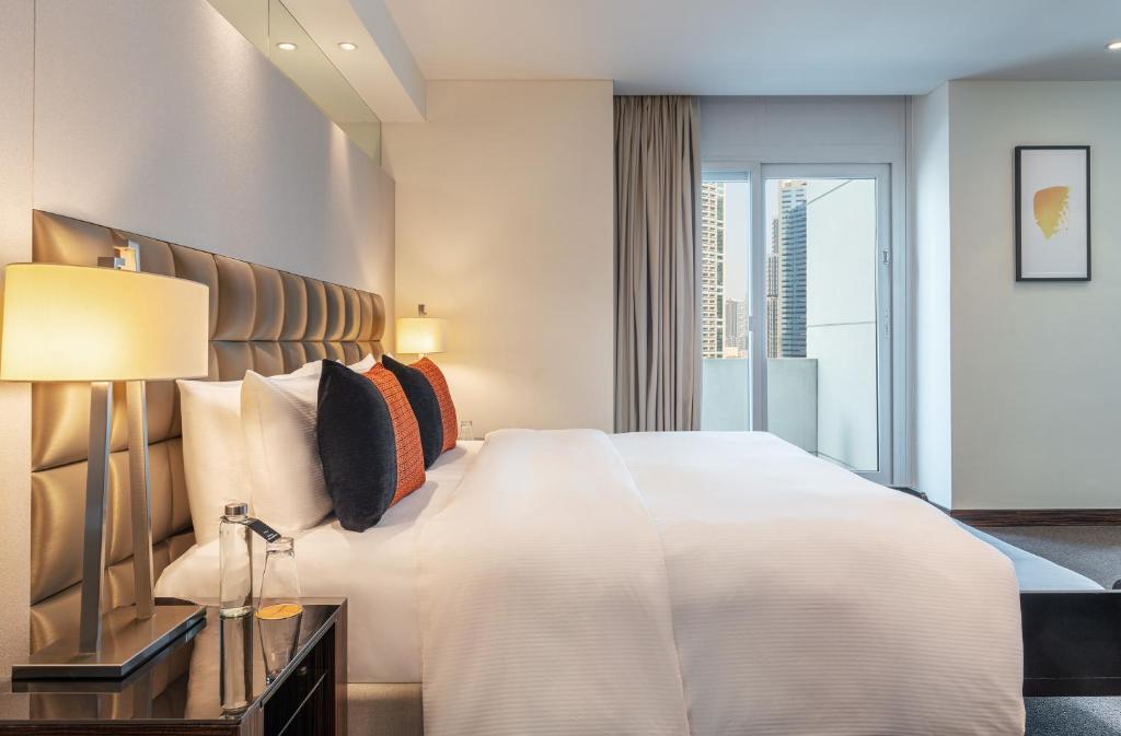 
King Suite - Includes daily access to Riva Beach Club with free shuttle service
