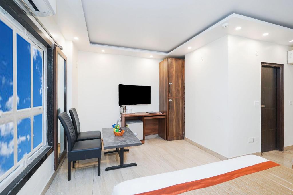 TV a/nebo společenská místnost v ubytování Hotel Atlantis Continental