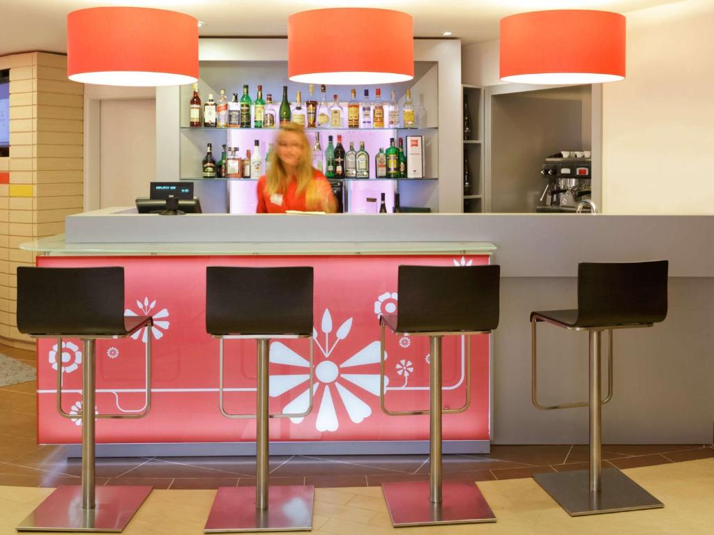 Lounge nebo bar v ubytování Ibis Bratislava Centrum