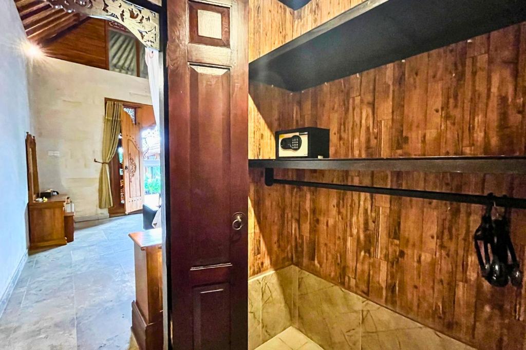 Villa Pastiny Santy Sidemen - 9