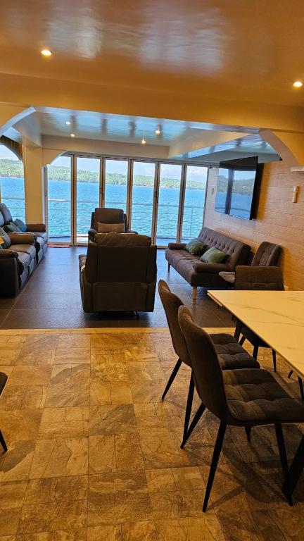 Posezení v ubytování Lydias House kaputian samal