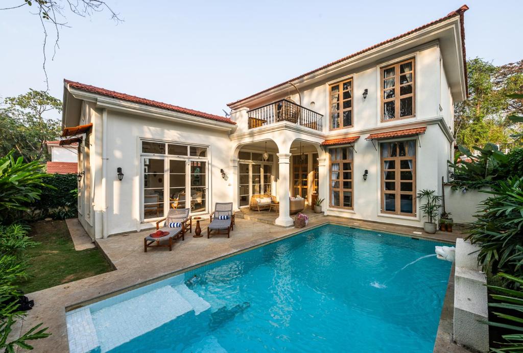 Bazén v ubytování LohonoStays Regato Villa C nebo v jeho okolí