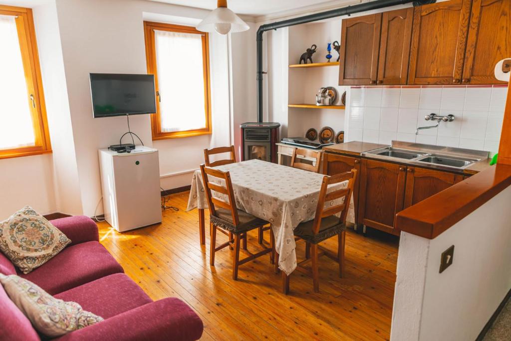 Kuchyň nebo kuchyňský kout v ubytování B&B Il Paradiso Mozzio