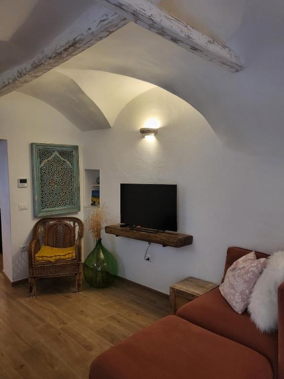 TV a/nebo společenská místnost v ubytování Monks' Apartment