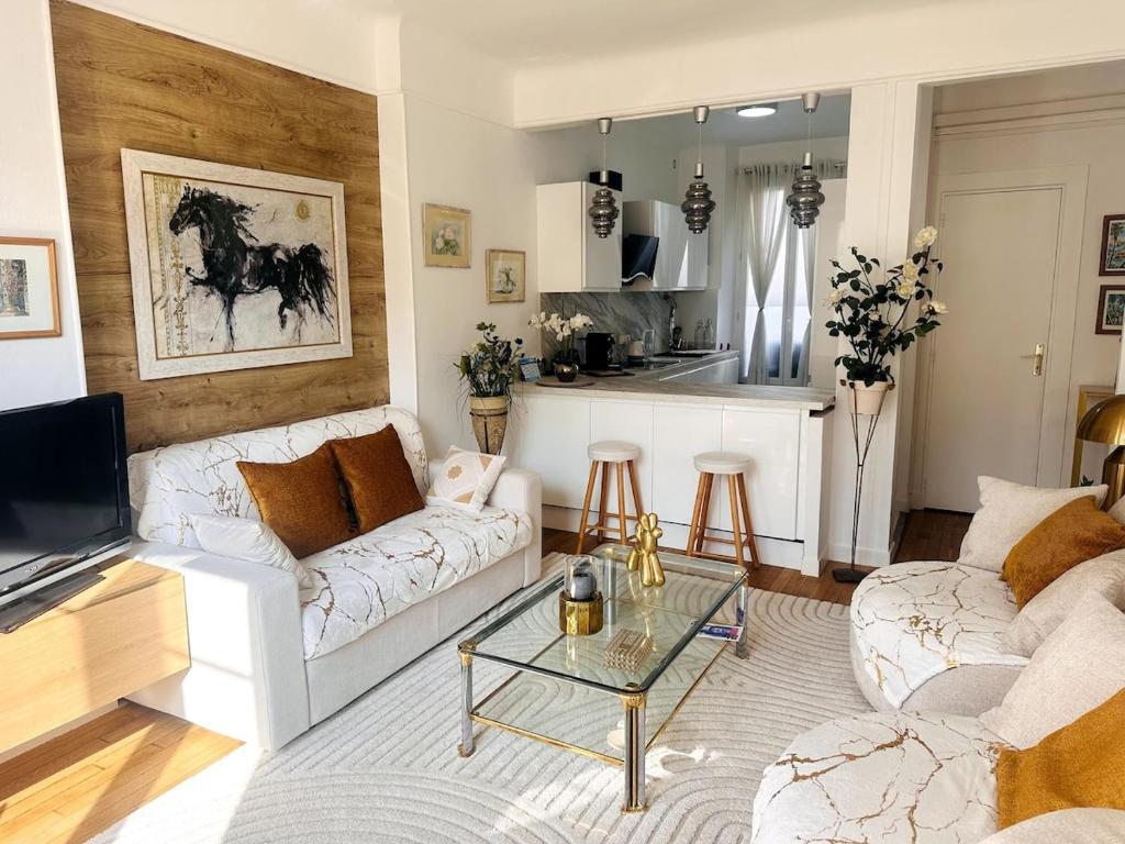 Posedenie v ubytovaní One Bedroom apartment in Cannes Center a few steps from the Croisette and the Martinez Hotel - 2032