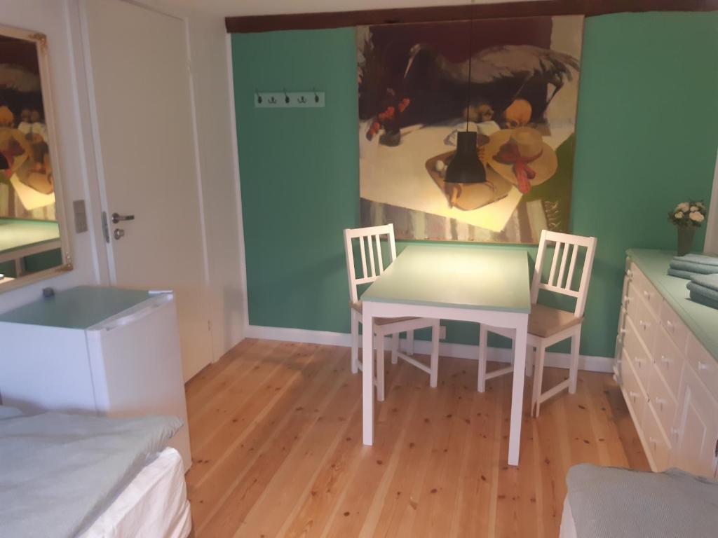 Fotografie z fotogalerie ubytování Seneberg - Rooms for rent v destinaci Snertinge