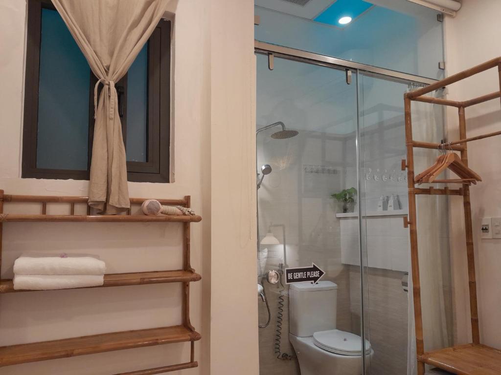 Koupelna v ubytování Tâm Homestay