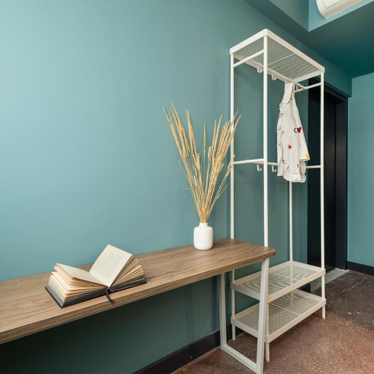 Zeus is Loose Hostel - 5