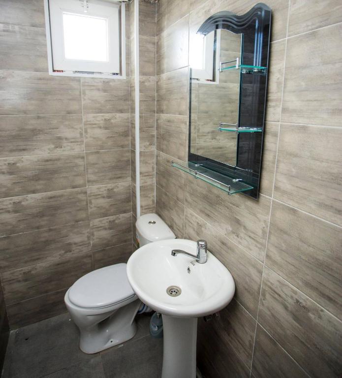 Koupelna v ubytování Compass hotel
