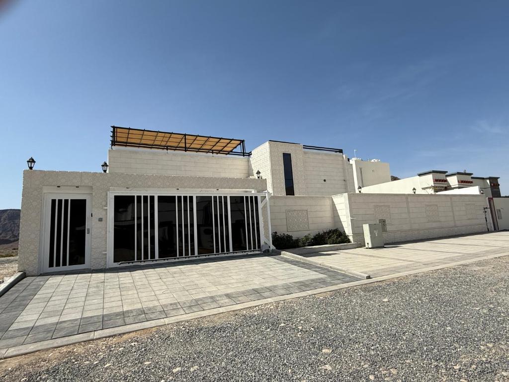 Budova, kde se vila nachází