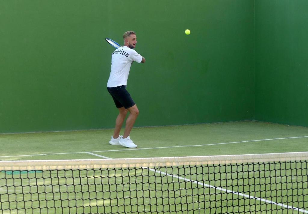 Tennis and/or squash facilities at Gemelos 22 - Siroco or nearby
