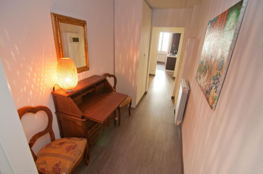 Zdjęcie z galerii obiektu Art Apartment Santo Spirito Matteo we Florencji