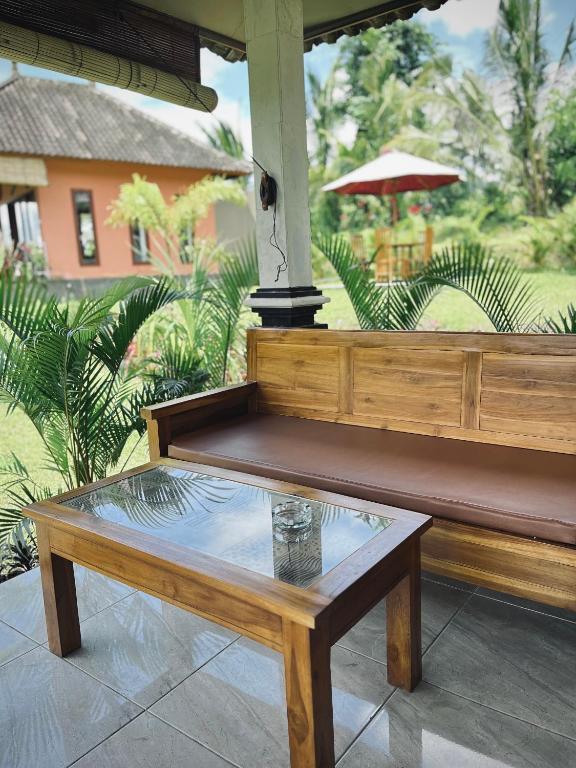 Zahrada ubytování Papahan Bali
